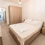3 Bedroom Lejlighed *