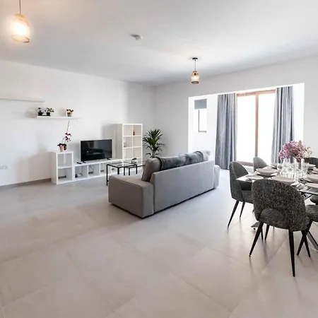 3 Bedroom * Sliema