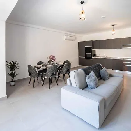 3 Bedroom Апартаменты